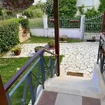 Niki's House