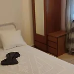 Niki's House