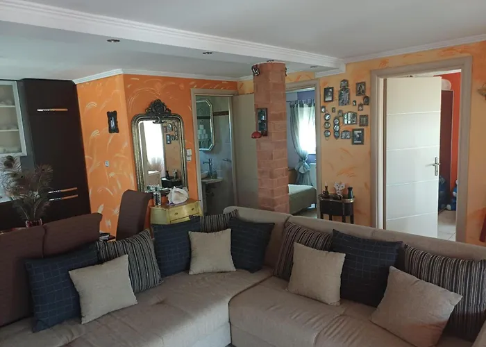 Niki's House Case de vacanță *