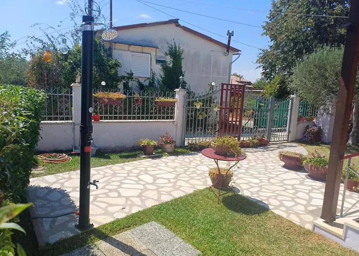 Niki's House *