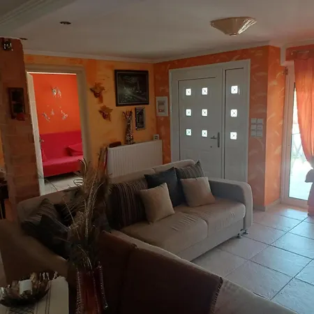 Semesterbostad Niki's House