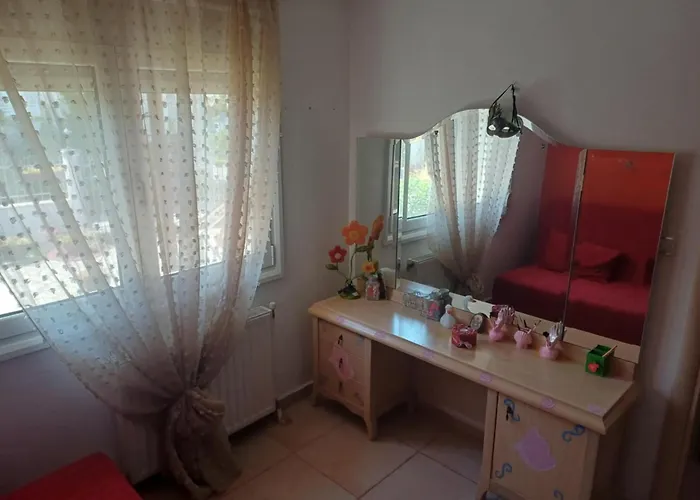 Niki's House * 埃帕诺米