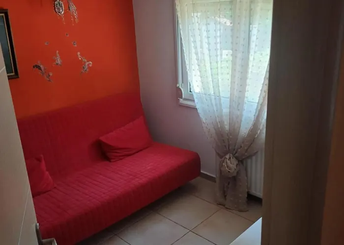 Niki's House * 埃帕诺米