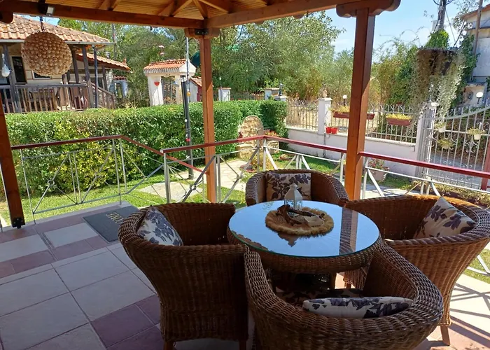 度假居 Niki's House 埃帕诺米